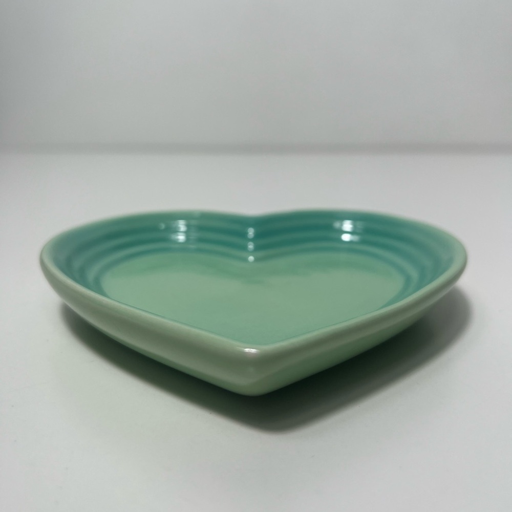 Le Creuset Stoneware Heart Shaped Trinket Dish Plate Tray Bowl - Picture 3 of 7